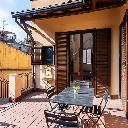 Casa Zafferana With Terrace By Wonderful Italy ザッフェラーナ・エトネーア
